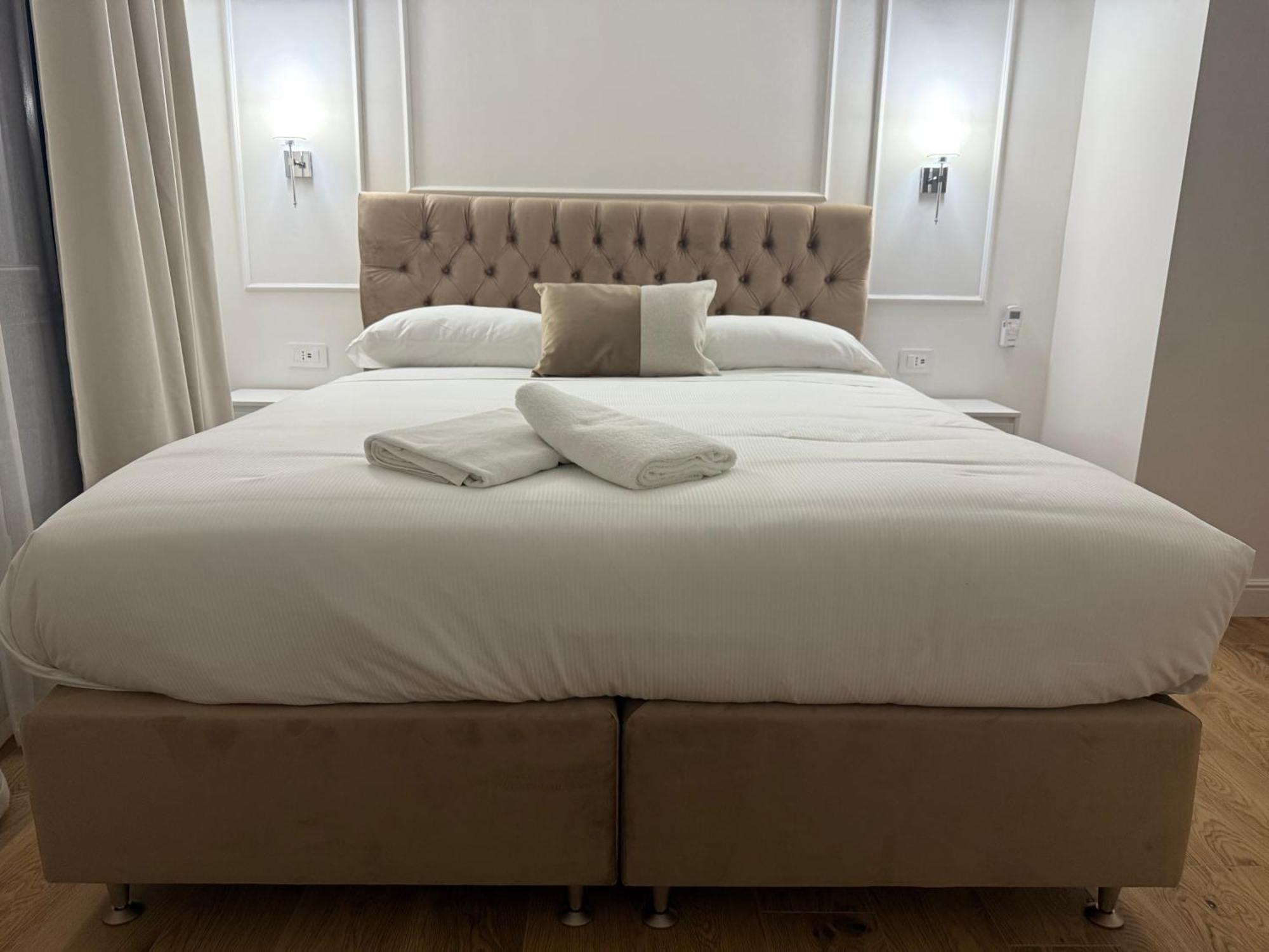Emy Suites 치비타베키아 외부 사진