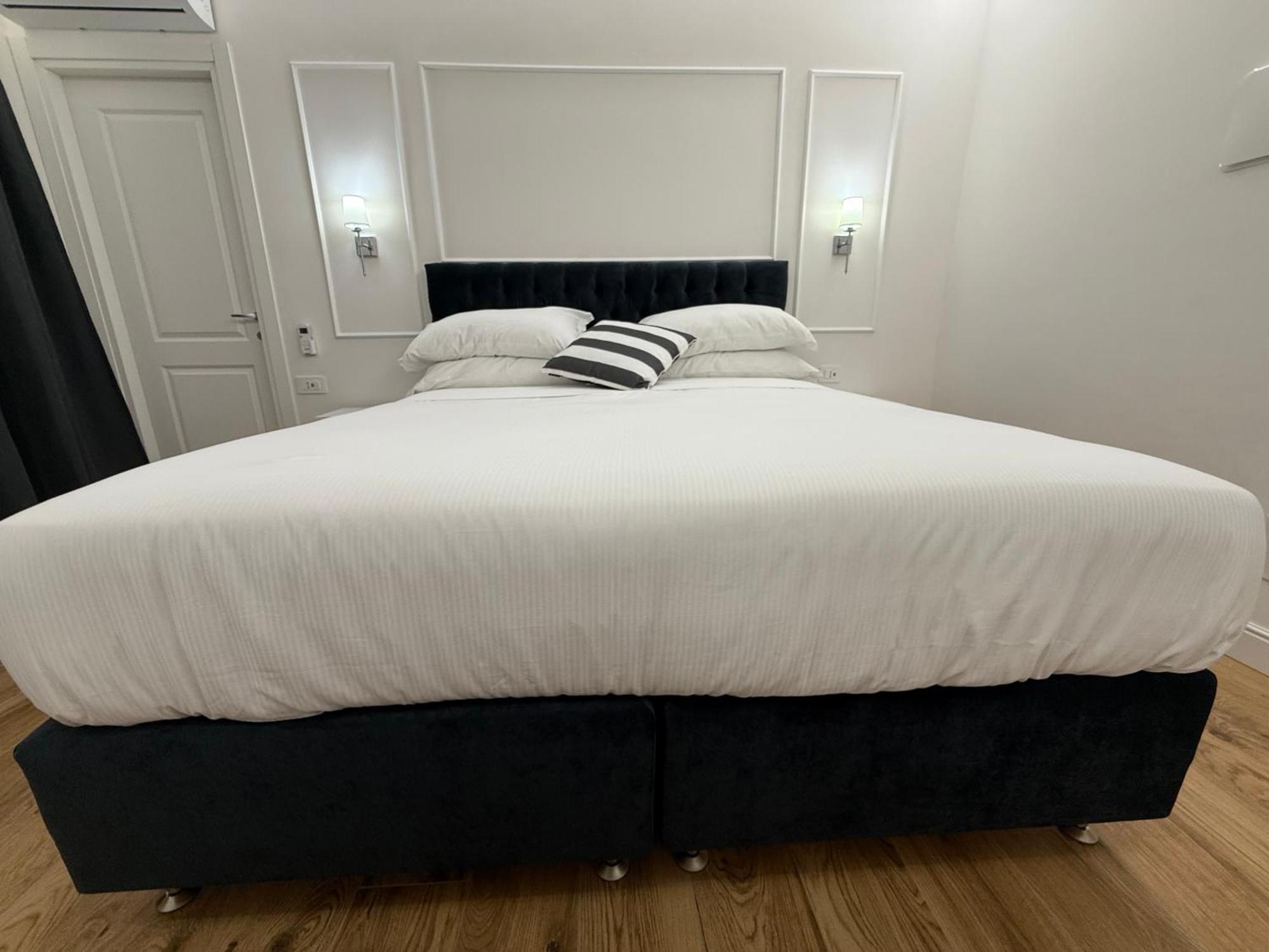 Emy Suites 치비타베키아 외부 사진
