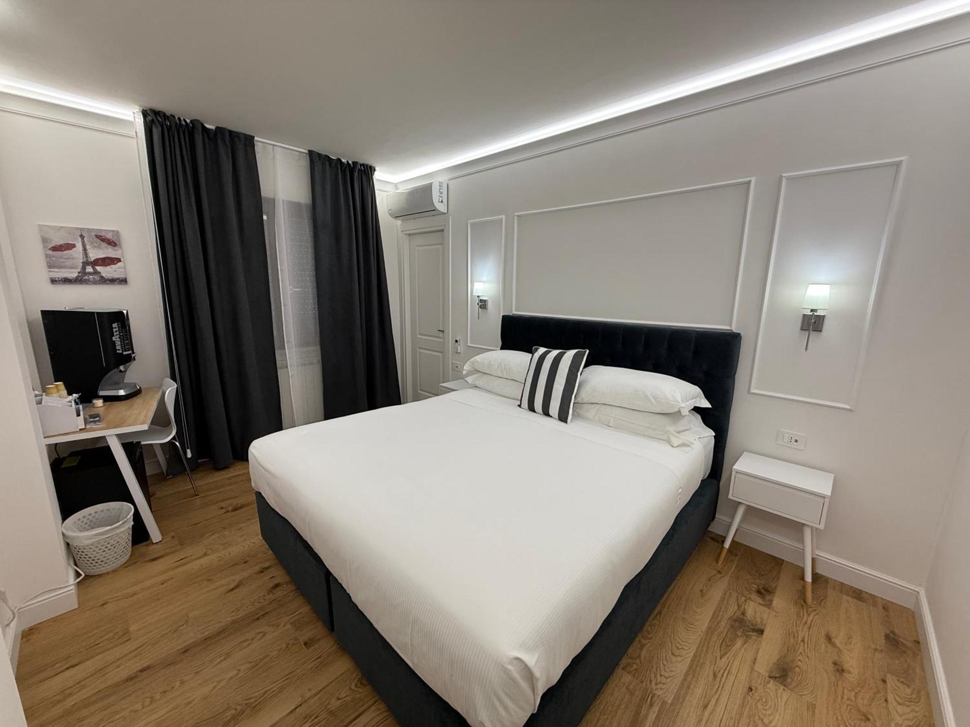 Emy Suites 치비타베키아 외부 사진